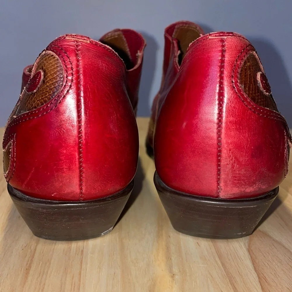 Vintage Nine West Western Leather Pull On Ankle Booties Kitten Heel Classic Boot
